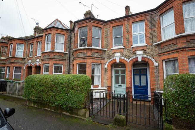 1 bedroom maisonette for sale in Cornwallis Road, Walthamstow, E17