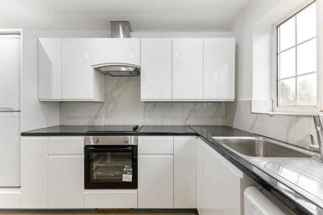 98914_58 Belmont ...