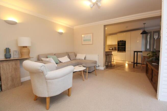 Lounge to Kitchen
