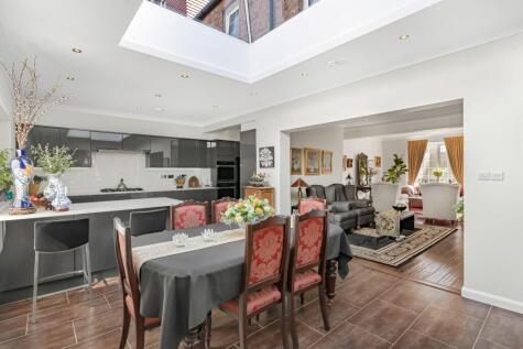 Elsinore Road, London