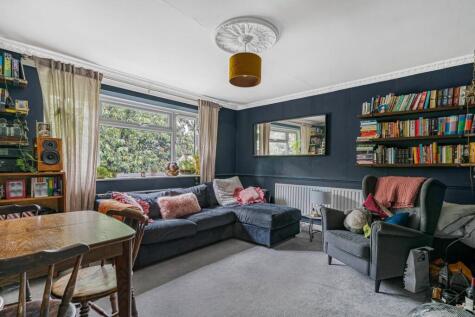 Elsinore Road, London