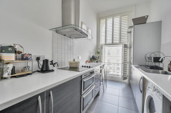 1297145-15-683059...