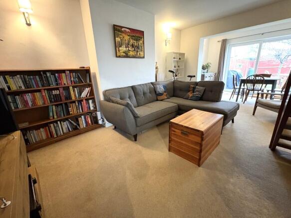 lounge 2 use