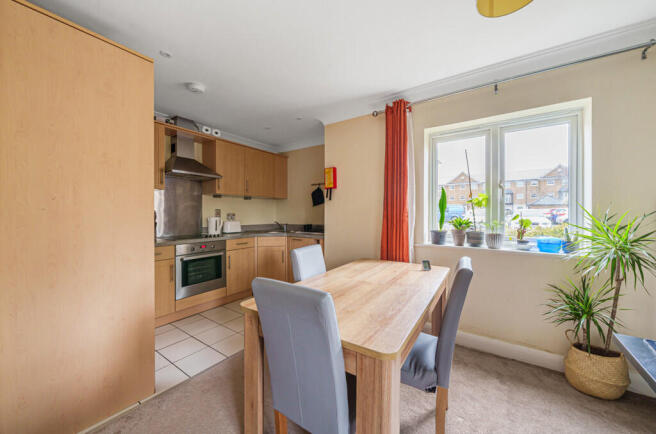 Kitchen/Dining Area