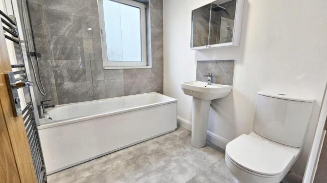 WhatsApp Image 2025-11-13 at 15.30.19.jpeg