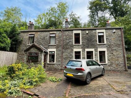 Church Terrace, Pentrebach, Merthyr Tydfil, CF48 4AX