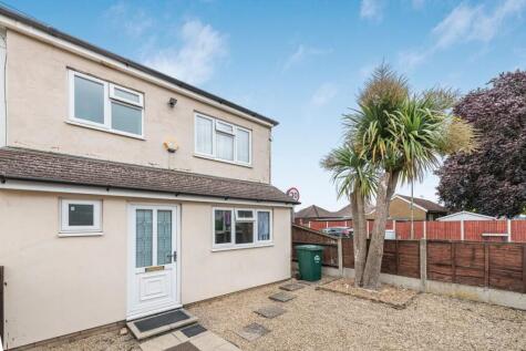 Staines Road West, Ashford. TW15