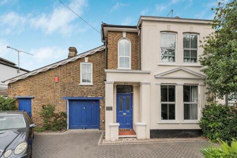 Stanwell Road, Ashford, TW15