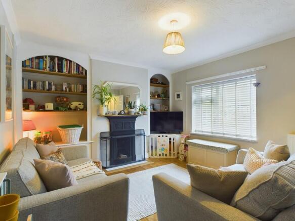 02A Sitting room ...
