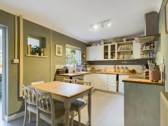 03A Kitchen CAM03...