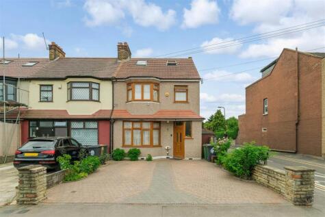 Hall Lane, Chingford, E4