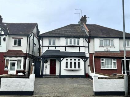 Larkshall Road, North Chingford, E4