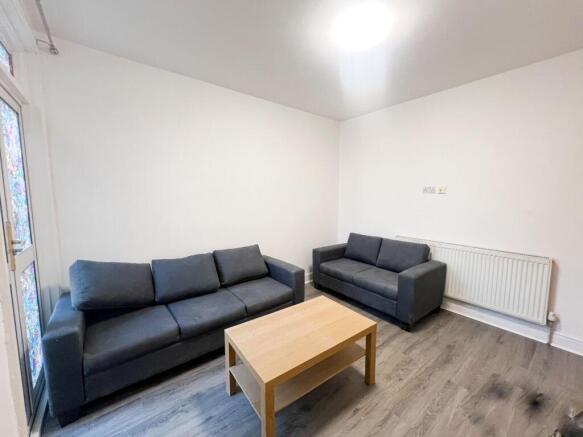 Malta Rd E10