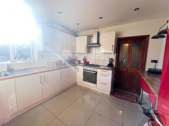 Wednesbury Rd RM3