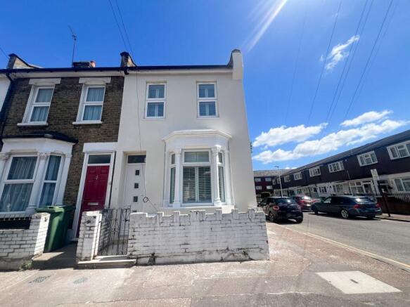 Tennyson Rd E15