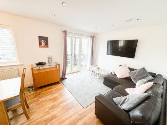 Buckingham Road CM16