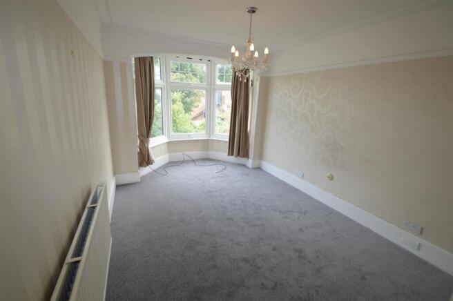 Sandringham Gdns IG6