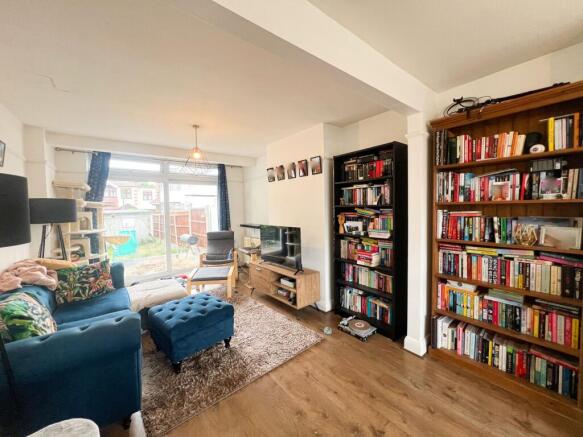 Eaton Rise E11