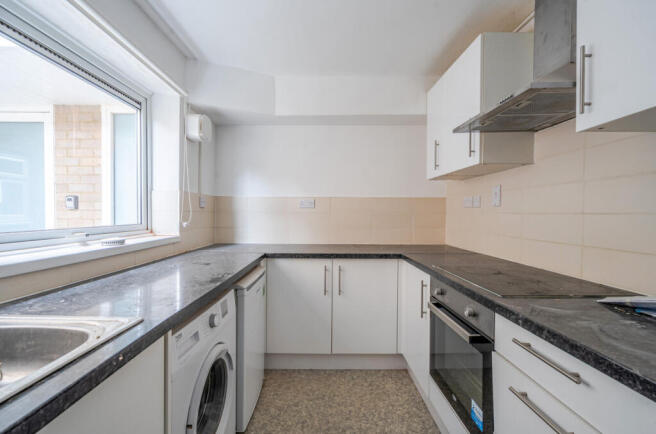 1320363-6-686ba7d...