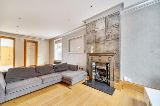 1369916-2-68ef997...