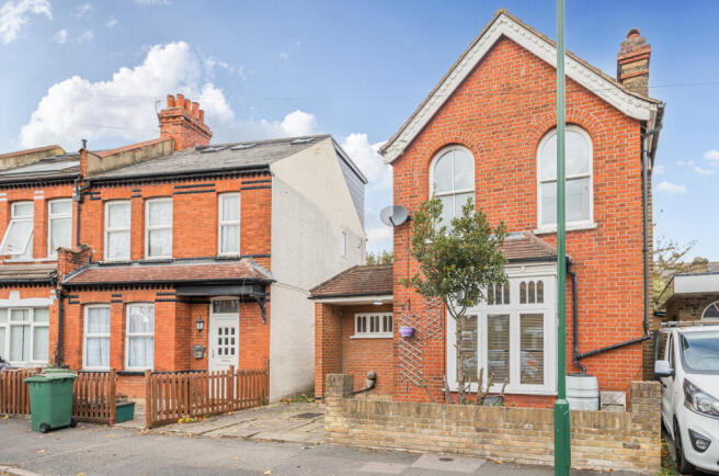 1373334-1-6900cf3...