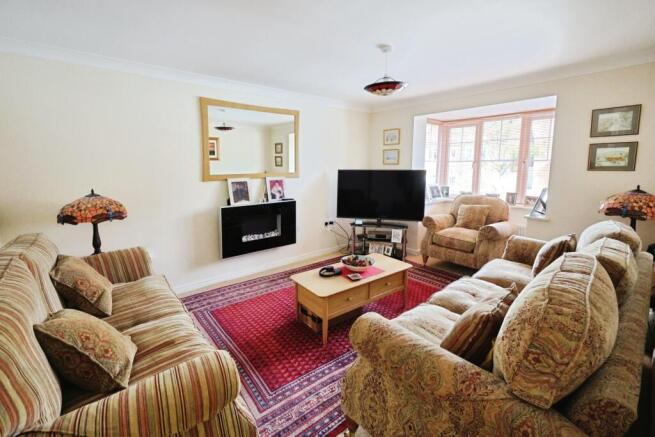 pbox-living_room-333422.JPG