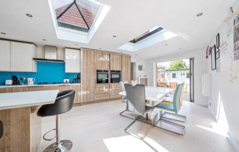 Staines-Upon-Thames, Surrey, TW18