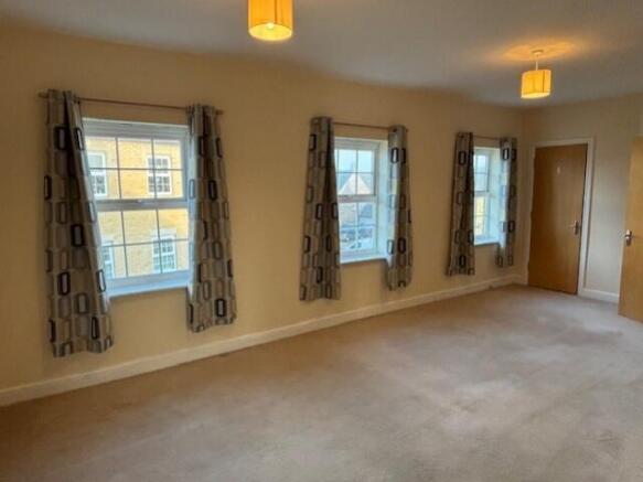 Living room 5