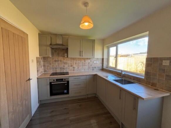 5 Larksfield kitchen 1
