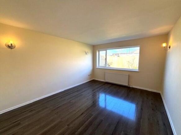 5 Larksfield lounge