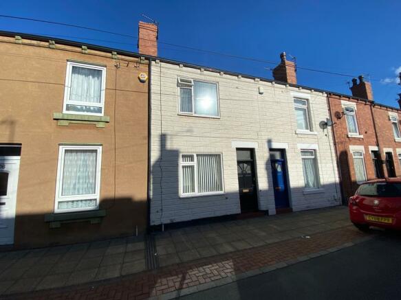 2 bedroom terraced house for sale in Ambler Street, Castleford, WF10