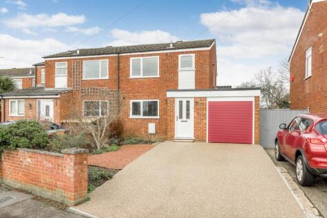 Vandyke Close, Woburn Sands