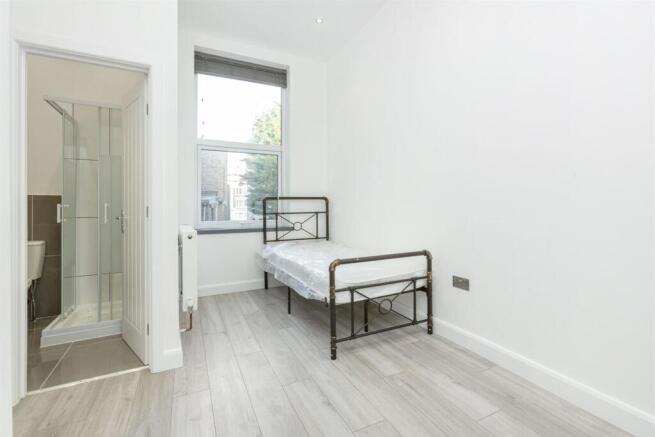 thumbnail_2B Beaconsfield 4.jpg