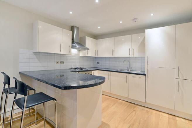 kitchen 2.jpg