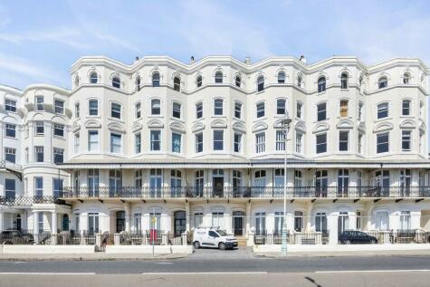 Brighton - 3 bedroom apartment for sale