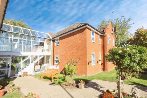 Seymour Court, Baliol Road