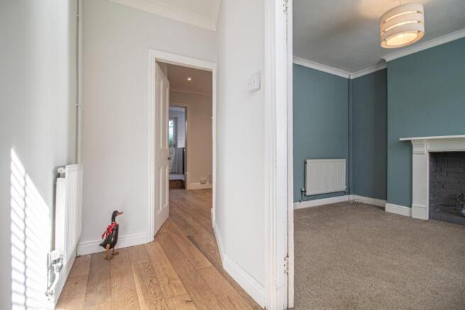 46 Garland Street [Entrance Hall] 02.jpg