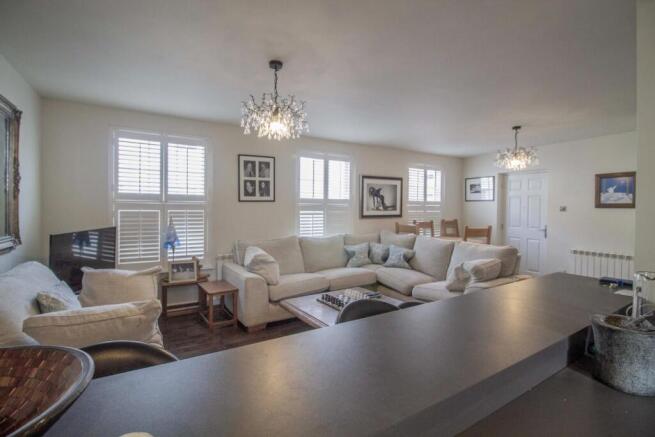 63a Churchgate Street [Breakfast Bar] 03.jpg