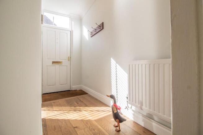 46 Garland Street [Entrance Hall] 01.jpg