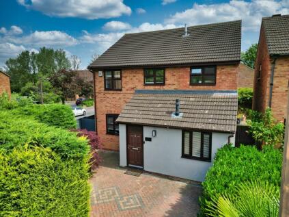 Two Mile Ash - 4 bedroom detached house for sale