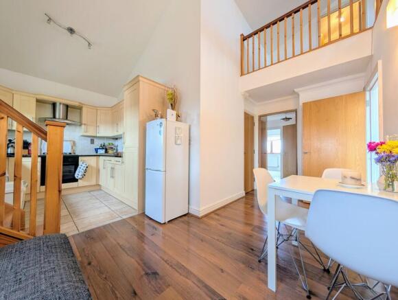 Kitchen/Dining Room