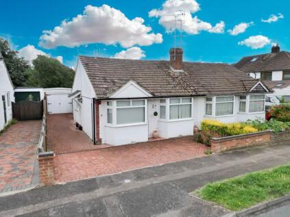 Linford Avenue, Newport Pagnell, MK16