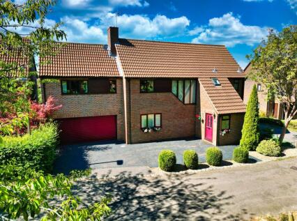 Wood Lane, Great Linford, MK14