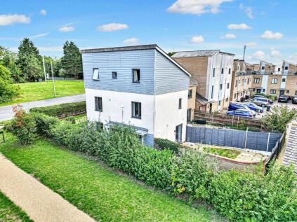 Aran Court, Oakridge Park, MK14