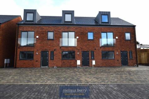 Prestwich - 4 bedroom mews house for sale