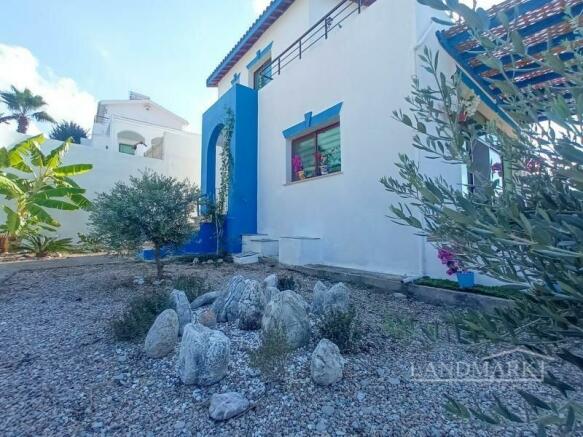 3 bedroom villa with beautiful sea views + partly furnished + 2 communal swimming pools + walking distance to the beach Image 9999