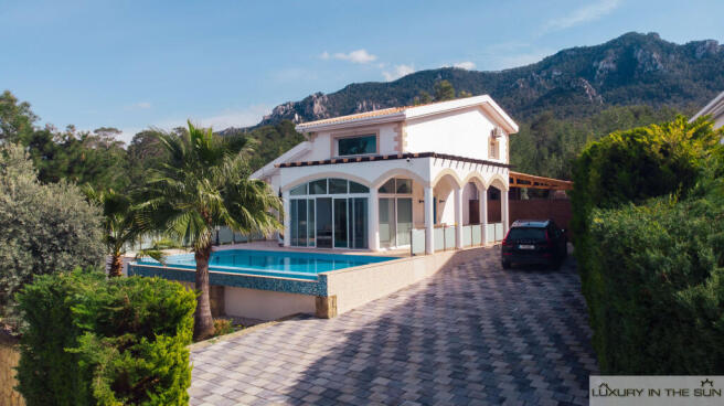Amazing 3 Bedroom Villas with Sea & Mountain Views with Peace and Tranquillity in Village Life Image 9999 1