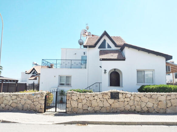 Amazing 4 bedroom Villa in Esentepe with Sea Views Image 1 1