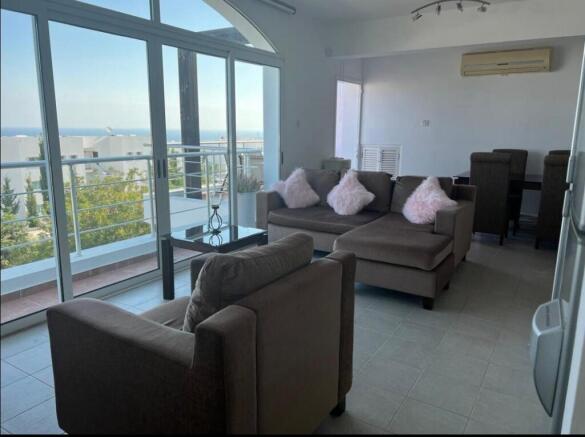 Luxury 2 Bedroom Penthouse surrounded by Pure Nature Image 9999 3