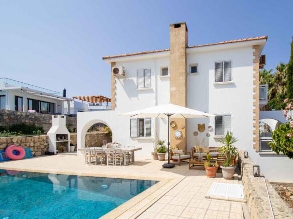 3-bedroom resale villa + recently renovated + renovated new pool +  sea & mountain views Image 9999 2